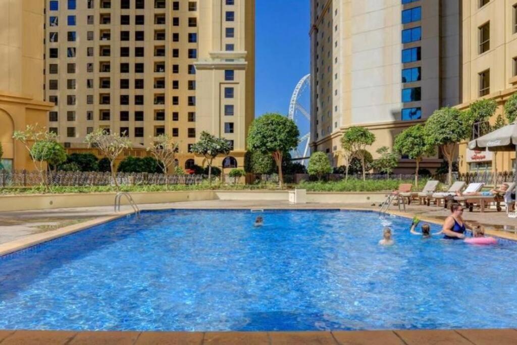 La Buena Vida Holiday Homes - Beach Front Very Spacious, Luxe And Modern 3 Bedroom With Full Kitchen In Jbr , 3 Min To The Jbr Beach Dubai Marina And Tram Station Luaran gambar