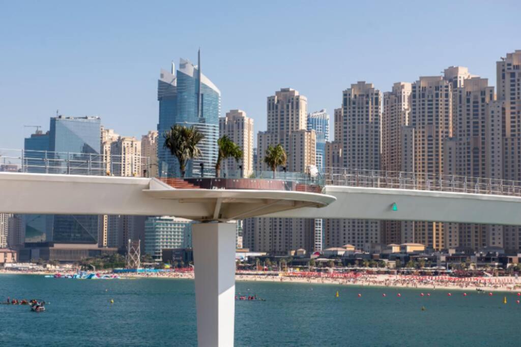 La Buena Vida Holiday Homes - Beach Front Very Spacious, Luxe And Modern 3 Bedroom With Full Kitchen In Jbr , 3 Min To The Jbr Beach Dubai Marina And Tram Station Luaran gambar